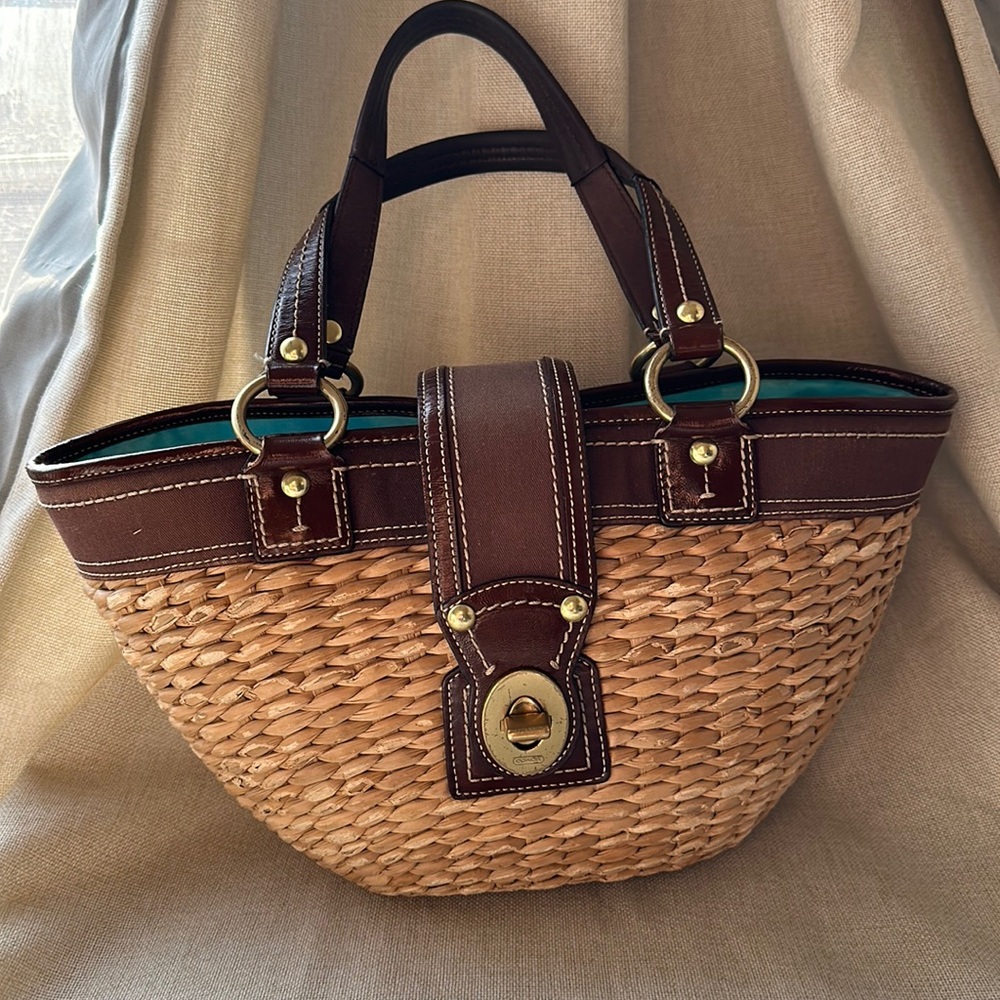 👜💙👜💙👜💙 COACH  AUTHENTIC COACH LARGE STRAW BASKET HANDBAG 💙👜💙👜💙👜💙